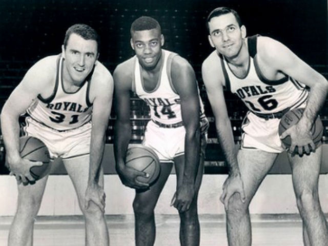 thumbnail image 2 of 1965-66 Cincinnati Royals 8x10 Team Photo – Oscar Robertson, Jerry Lucas, Twyman – NBA Classic 2 of 4