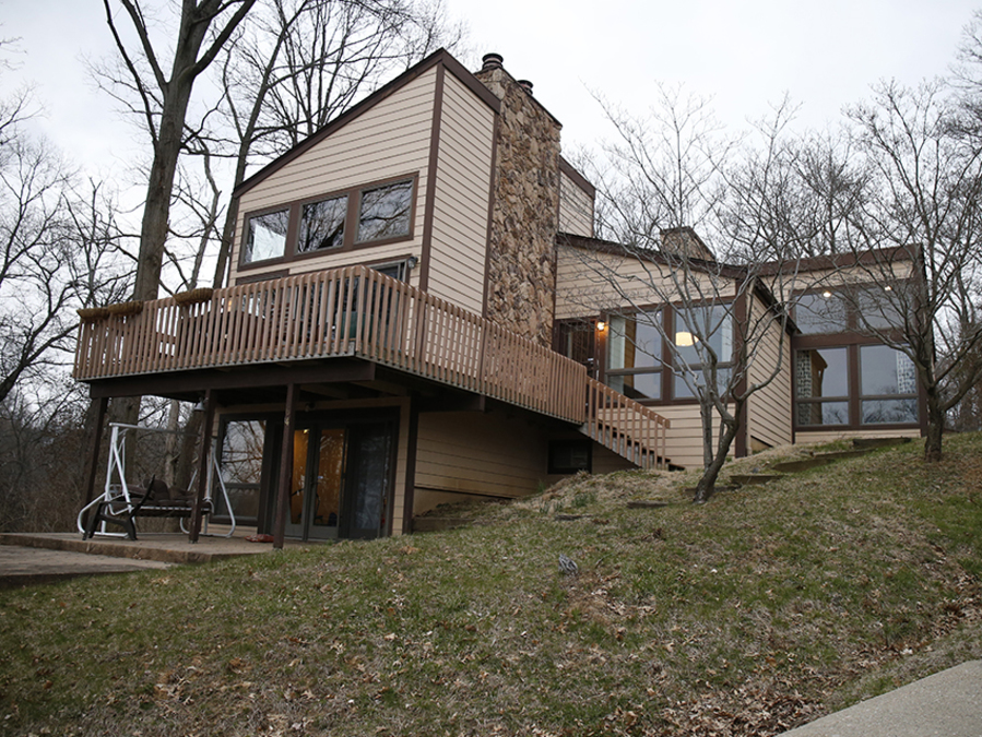 Home Tour Bellevue, Ky., house offers both wooded seclusion and a view