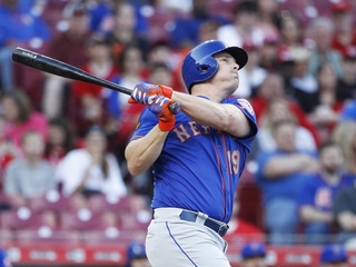 Led by Bruce, Mets overpower Reds 7-6