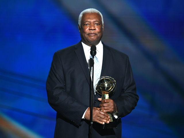 Proposal seeks to rename part of Calhoun St. to 'Oscar Robertson Way' - Vimarsana News